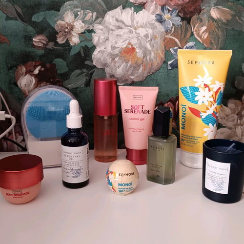 Skin care set new with cream, Sephora bath bomb, Ted Baker mist, essential oil, candle and face cleansing device