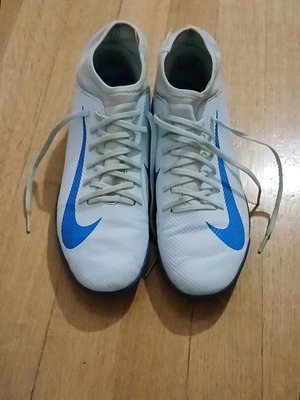 Ποδοσφαιρικά παπούτσια Nike Jr. Mercurial Superfly 10 Club TF μεταχειρισμένα, μέγεθος 41, άσπρο και μπλε