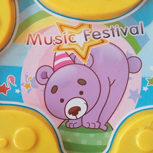 Children's tambourine with 4 jingles used