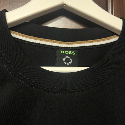 Boss men's black T-shirt, size M