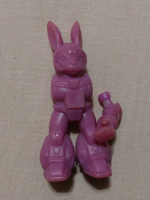 Teratomachos purple rabbit figure used with one arm
