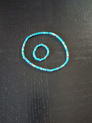 Claire's children's jewelry like new, 4 bracelets and 1 necklace