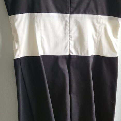 Forel black and white cocktail dress used, sleeveless, size 48