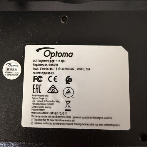 Optoma projector like new, DLP technology, HDMI, USB power out