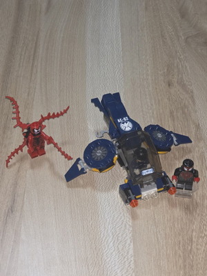 LEGO Ultimate Spider-Man Carnage's Shield Sky Attack set used