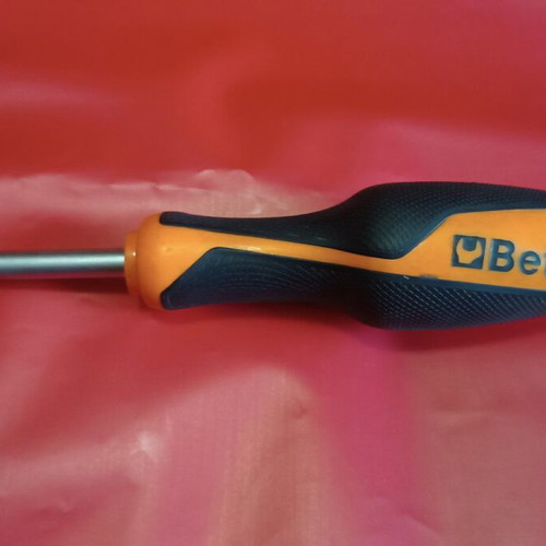 Beta flat screwdriver 8x200 like new