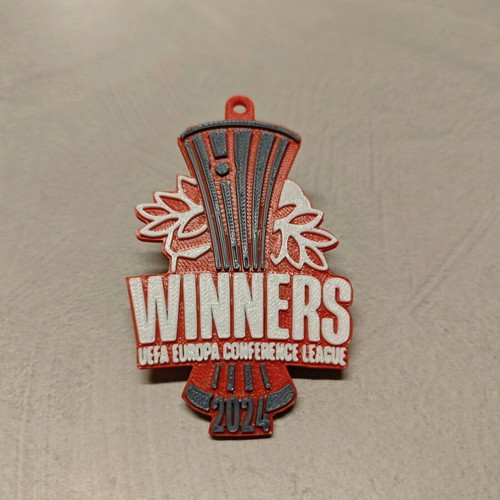 Olympiacos keychain like new 8.5 x 5 cm