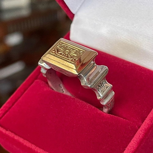 Gerochristo Classic Ring in 18K Gold and Sterling Silver like new