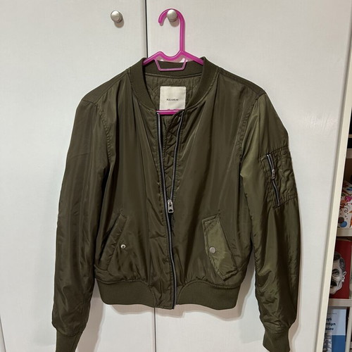 Pull & Bear Lightweight Jacket like new, green, size L