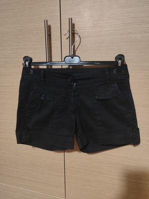 H&M Black Shorts like new, low rise, sizes XS and S