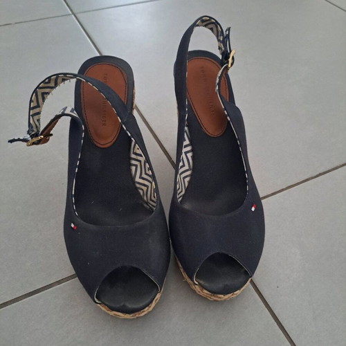 Tommy Hilfiger summer platforms used, navy color, size 39