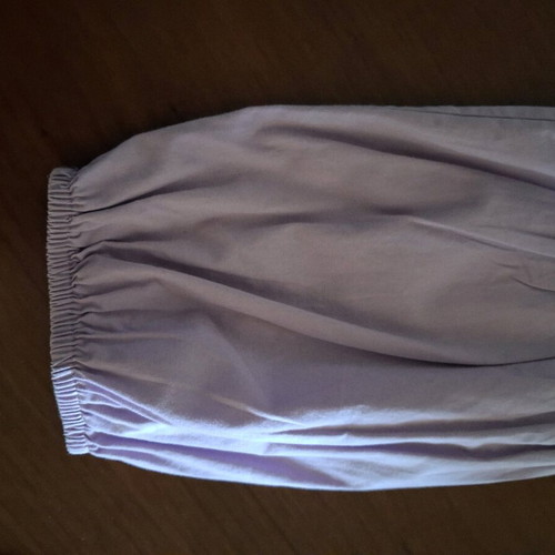 Donna blouse purple like new, 3/4 balloon sleeves, comfortable fit