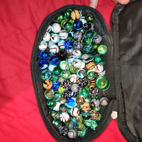 Marbles like new, set of 156 with 21 different types