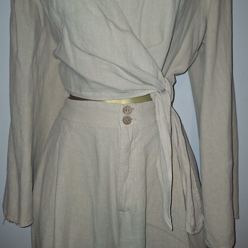 Zara woman beige linen set with wrap top and trousers, medium size