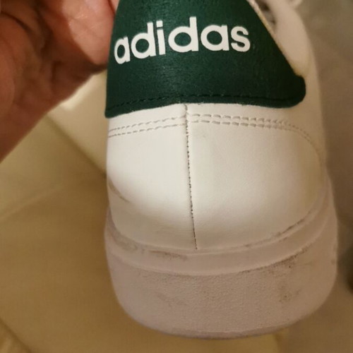Adidas right shoe 43 1/3 white like new