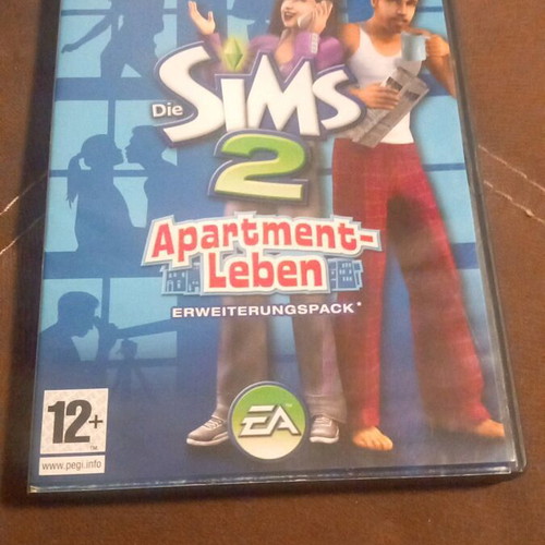 Sims 2 PC game used, classic