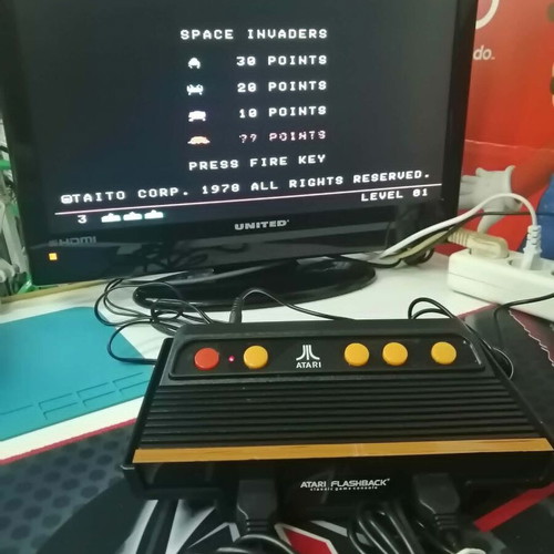 Atari Flashback 8 40th Anniversary Edition Classic Game console like new, 105 games