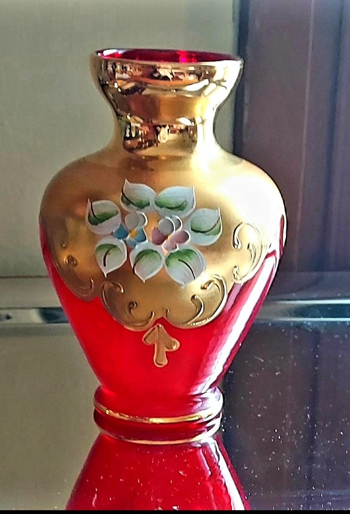 Murano vase Italy 1960s like new, ruby… - € 160,00 - Vendora.cy Murano vase Italy 1960s like new, ruby… - € 160,00 - Vendora.cy