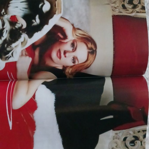 Instayle magazine November 2004 like new with Dimitra Matsouka