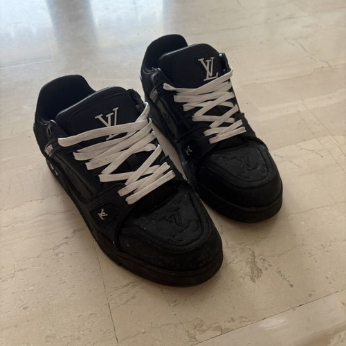 Brand casual shoes size 45 like new, black