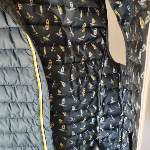 Men's dark blue quilted vest XL like new