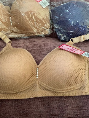 Bras new, pack of 3, size 38/85, without padding