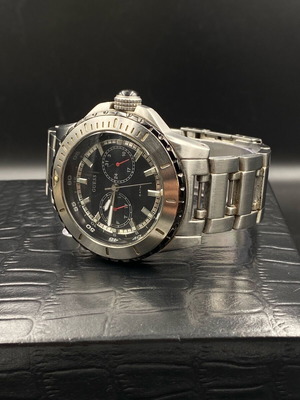 Ρολόι Guess Waterpro Multifunction σαν καινούργιο, ανδρικό, μαύρο και ασημί