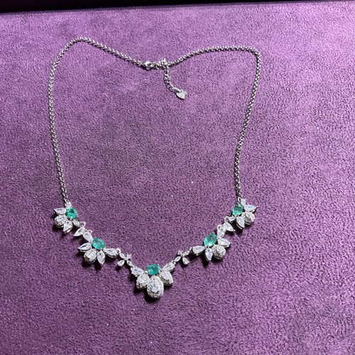 Silver necklace with natural emeralds and certificate of authenticity