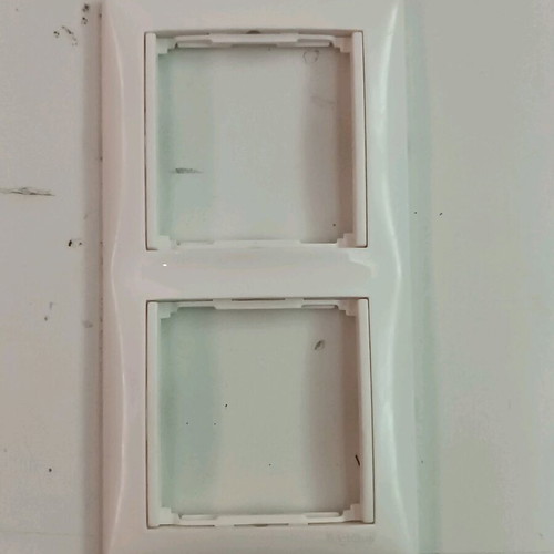 Legrand Valena double frame white new