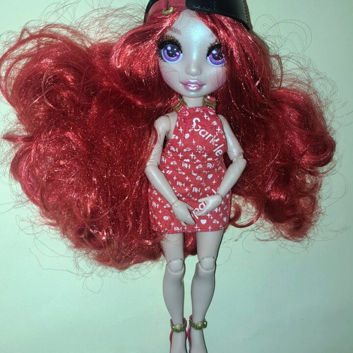 Rainbow High Ruby Anderson 2000 doll like new