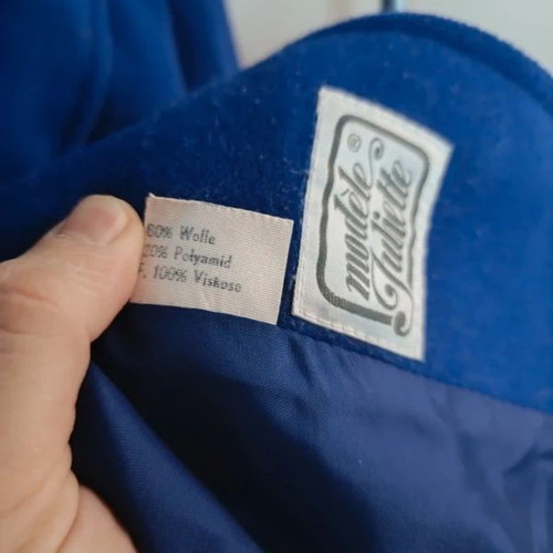 Vintage wool coat Modèle Juliette electric blue like new XXL
