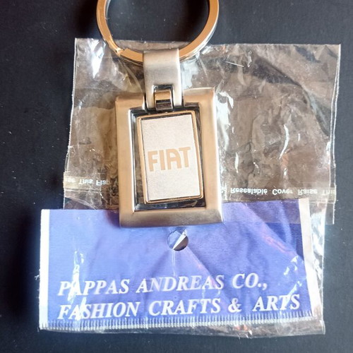 Vintage Fiat spinning keychain, New Old Stock, heavy metal 37g