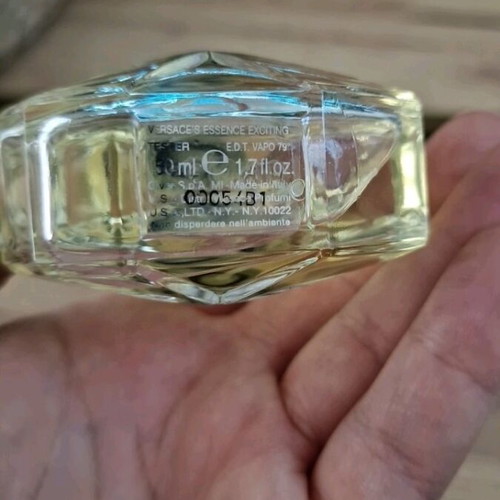 Versace Essense Exciting EDT 50ml vintage like new, official tester