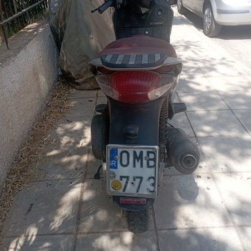 Aprilia Scarabeo 200i 2011 used scooter 181cc automatic
