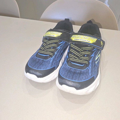 Παιδικά παπούτσια Skechers S-Lights Light-Storm 2.0 μεταχειρισμένα, μέγεθος 27