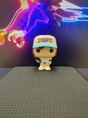 Kinder Joy Funko Pop Dustin σαν καινούργιο