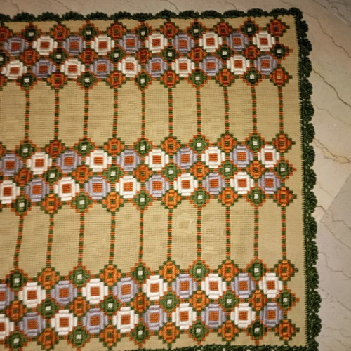Set of handmade vintage embroideries like new, 1 large and 3 small