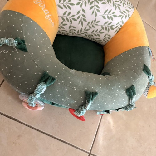 Sophie La Girafe activity pillow yellow, new