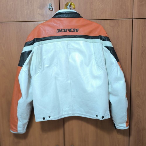 Dainese leather motorcycle jacket size 60 like new, white orange black
