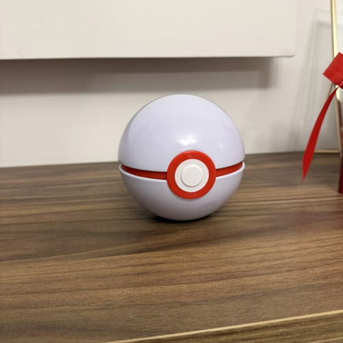 Pokeball empty tins like new