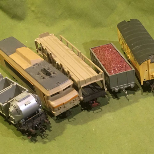 FOBBI Jouef HO 1/87 train cars and track cleaning car set used