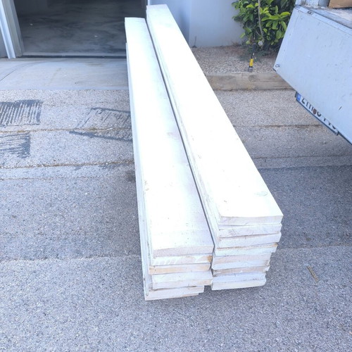 Wooden boards for outdoor use pack of 25 like new 365×24.5×4.5 cm
