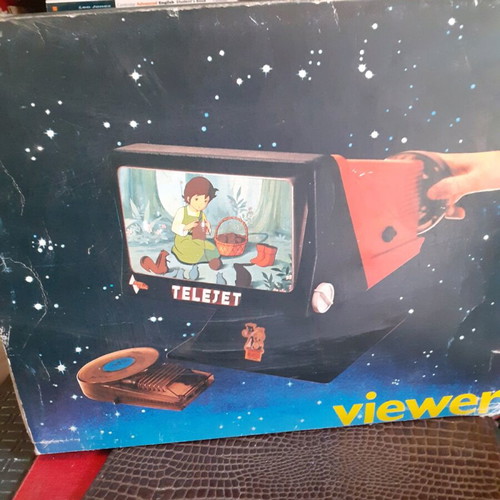 Projector and viewer like new with battery or power supply