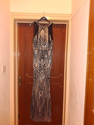 Maxi dress new, size M, black and silver