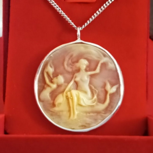 Cameo necklace 925 silver with Greek Muses, used