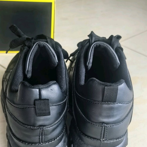 Buffalo Chunky Sneakers black vegan leather like new size 38