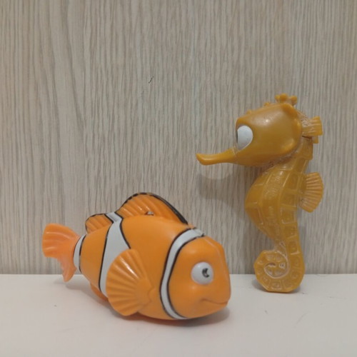 Finding Dory Nemo Figures used, Nemo and Seahorse