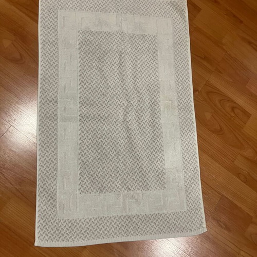 Floor towel like new