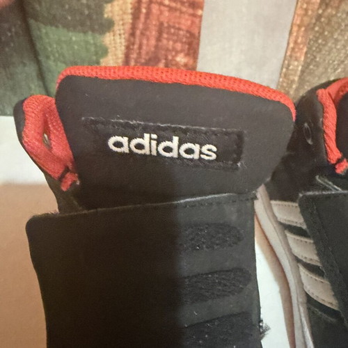 Adidas toddler shoes size 5.5 EU 22
