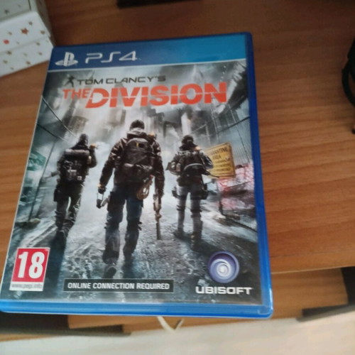 PS4 games used, pack of 3 CDs